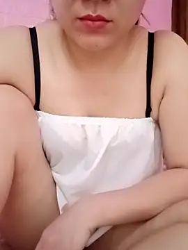 Snapshot of Lily-ross22 chatting on 04.15.26 Lily-ross22 online show from 04.15.26