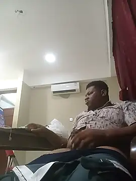 Snapshot of LovelyHughes chatting on 02.12.26 LovelyHughes online show from 02.12.26