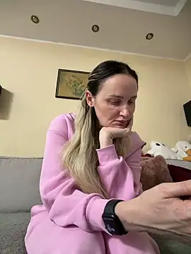 TomilaSi online show from 11.27.25