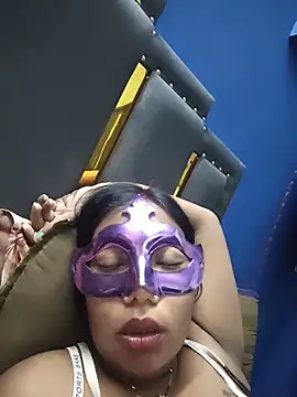 Snapshot of aarti03fb chatting on 04.25.26 aarti03fb online show from 04.25.26