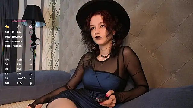 Snapshot of SharaSauer chatting on 02.20.26 SharaSauer online show from 02.20.26