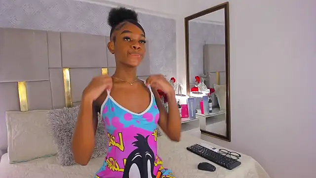 IsisBrown  online show from 04.17.26