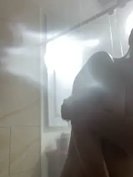 Snapshot of MelissaGill_ chatting on 12.21.25 MelissaGill online show from 12.21.25