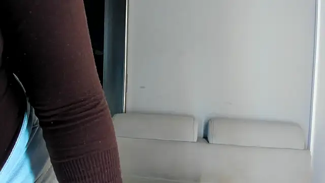 MelissaGill  online show from 07.24.26