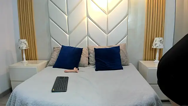 ValeryLane  online show from 02.08.26