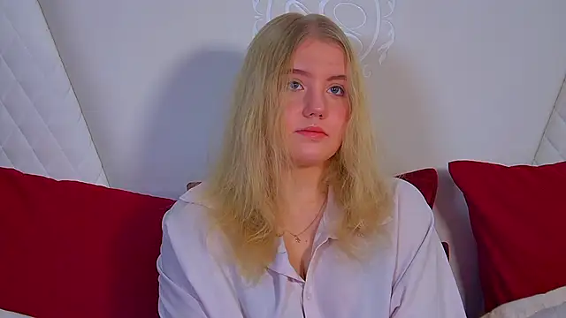 Snapshot of EmilyEvanse chatting on 01.11.26 EmilyEvanse online show from 01.11.26