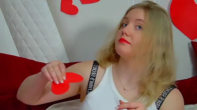 Snapshot of EmilyEvanse chatting on 02.13.26 EmilyEvanse online show from 02.13.26