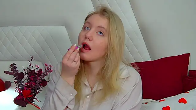 Snapshot of EmilyEvanse chatting on 02.20.26 EmilyEvanse online show from 02.20.26