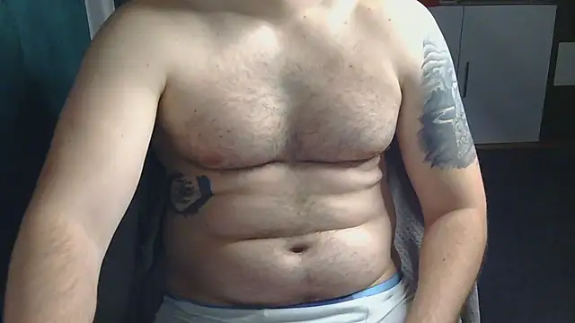 Snapshot of theh0tdick chatting on 05.29.26 theh0tdick online show from 05.29.26