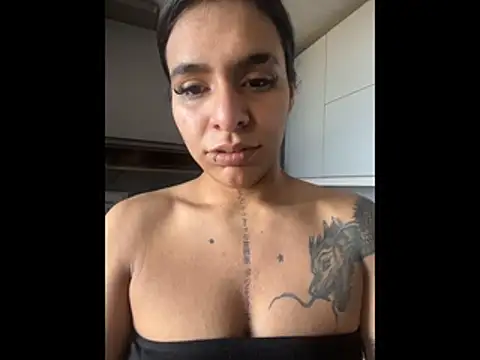 Snapshot of SaraAndrade_ chatting on 01.07.26 SaraAndrade online show from 01.07.26