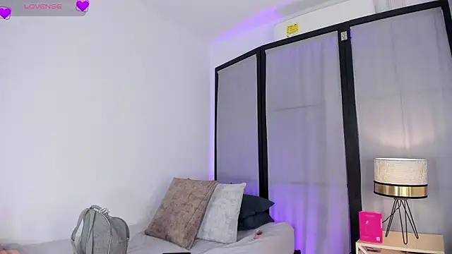 Snapshot of niicole_steele_ chatting on 01.17.26 niicole steele online show from 01.17.26