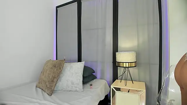 Snapshot of niicole_steele_ chatting on 03.02.26 niicole steele online show from 03.02.26