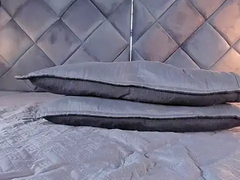 honey-lizzy online show from 11.28.25