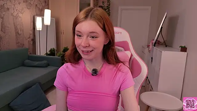 Snapshot of eva_aria chatting on 04.21.26 eva aria online show from 04.21.26