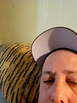 Snapshot of BODY78_M chatting on 01.08.26 BODY78 M online show from 01.08.26