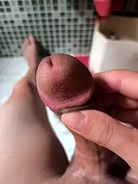 Snapshot of Mascarado01i chatting on 12.02.25 Mascarado01i online show from 12.02.25