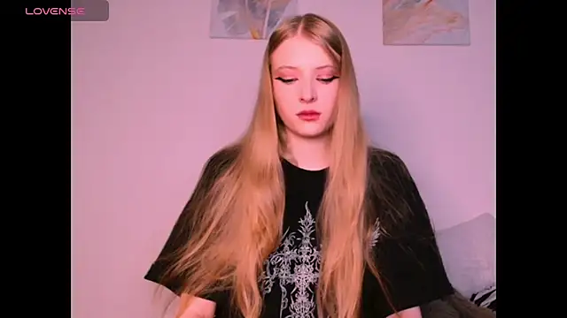 Snapshot of _Milana_Sparkl75_ chatting on 01.07.26 Milana Sparkl75 online show from 01.07.26