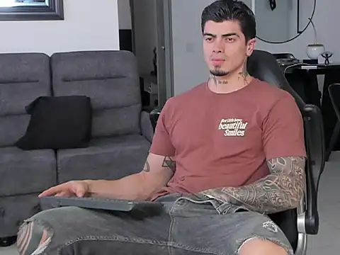 Snapshot of _mrcock__ chatting on 06.23.26 mrcock online show from 06.23.26