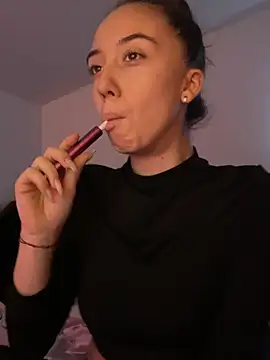 Snapshot of CristinaSw chatting on 12.16.25 CristinaSw online show from 12.16.25