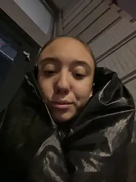 Snapshot of CristinaSw chatting on 12.17.25 CristinaSw online show from 12.17.25