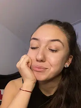 Snapshot of CristinaSw chatting on 02.20.26 CristinaSw online show from 02.20.26