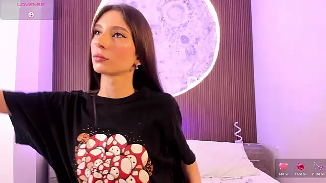 Snapshot of IvannaVolk_ chatting on 02.11.26 IvannaVolk online show from 02.11.26