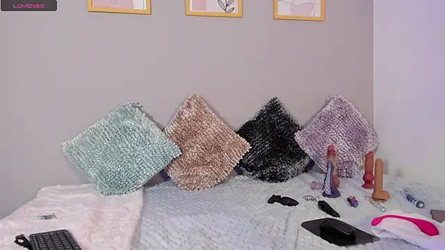 Snapshot of IvannaVolk_ chatting on 05.16.26 IvannaVolk online show from 05.16.26