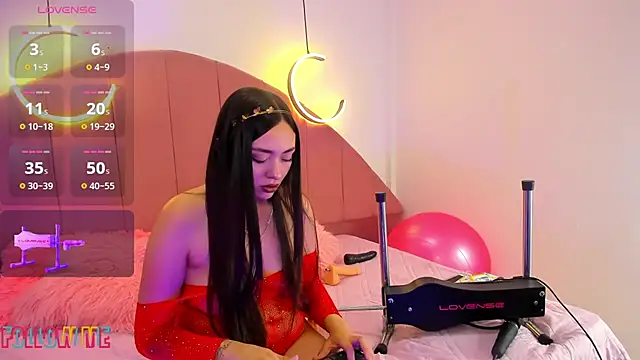 Snapshot of zammy_brown chatting on 12.21.25 zammy brown online show from 12.21.25