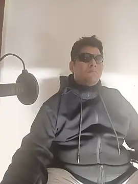Snapshot of Alphacashmaster777 chatting on 07.14.26 Alphacashmaster777 online show from 07.14.26