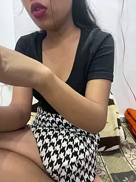 Triptii 0 online show from 12.14.25