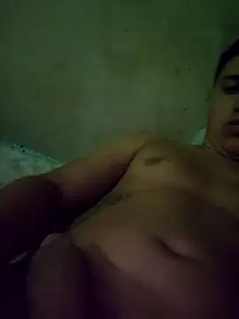 Alvarezz0202 online show from 04.15.26