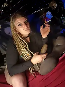 Horny hippie online show from 10.12.25