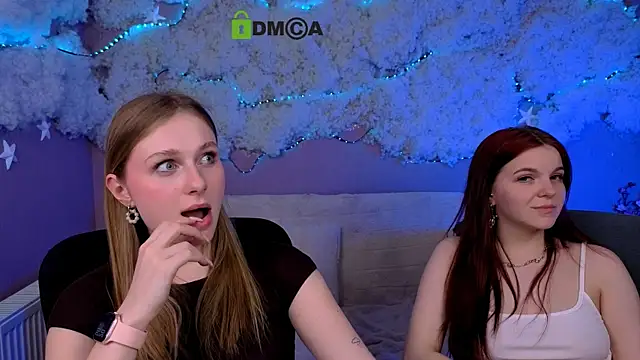 Snapshot of mary_meow_hot chatting on 04.29.26 mary meow hot online show from 04.29.26