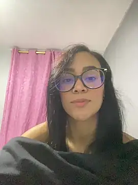 Klohewilliams  online show from 02.16.26