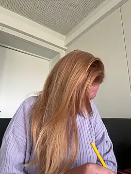 Snapshot of JenyJansy chatting on 12.17.25 JenyJansy online show from 12.17.25