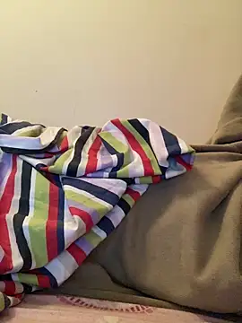    Hannah    online show from 12.15.25