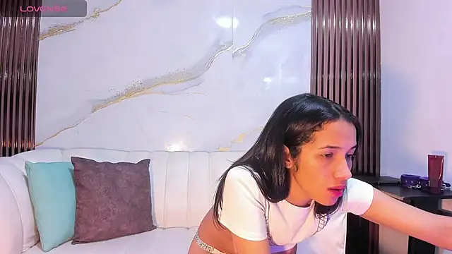 Snapshot of Liaa_walker chatting on 12.03.25 Liaa walker online show from 12.03.25