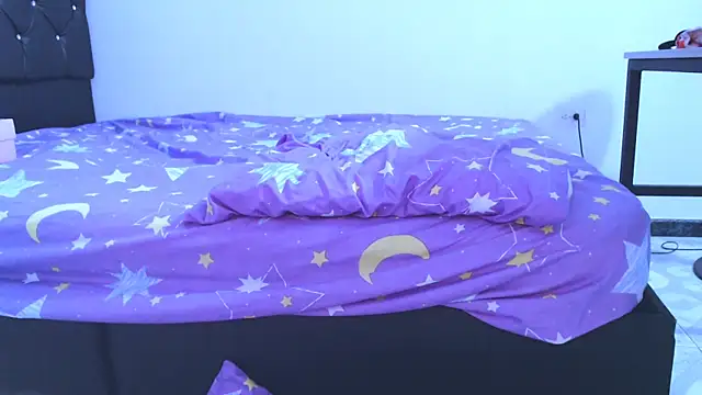 Snapshot of NoaLeon21 chatting on 01.14.26 NoaLeon21 online show from 01.14.26