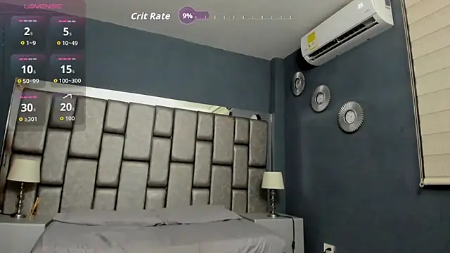 Snapshot of IsaSantoDomingo chatting on 12.20.25 IsaSantoDomingo online show from 12.20.25