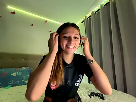 Snapshot of allisonn_parker26 chatting on 01.05.26 allisonn parker26 online show from 01.05.26