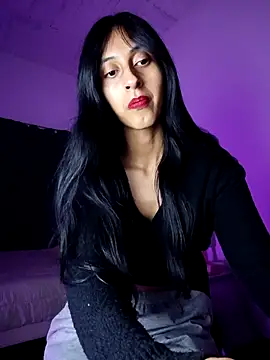 Im Kloe online show from 02.18.26