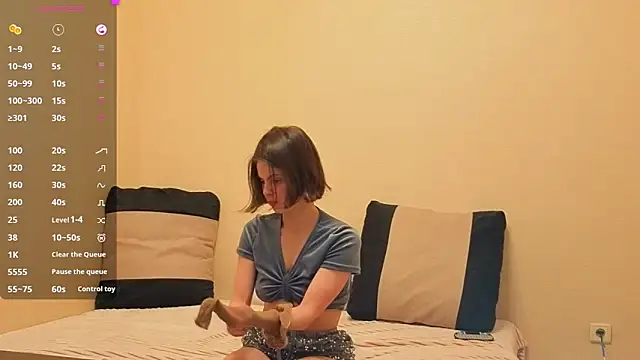 AlexaLurexx online show from 02.04.26