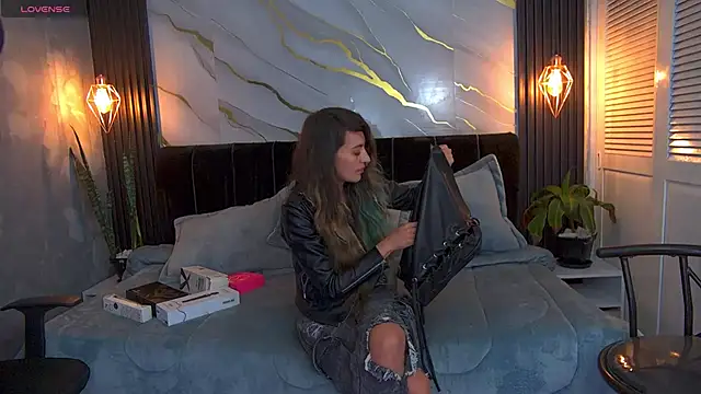 Snapshot of Dark_Dominika chatting on 06.10.26 Dark Dominika online show from 06.10.26