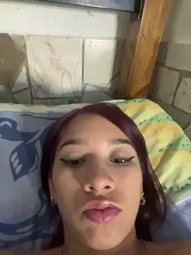 Snapshot of aurora_082 chatting on 12.21.25 aurora 082 online show from 12.21.25