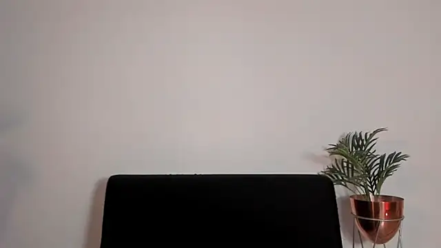 Snapshot of GenesisJordan chatting on 06.17.26 GenesisJordan online show from 06.17.26