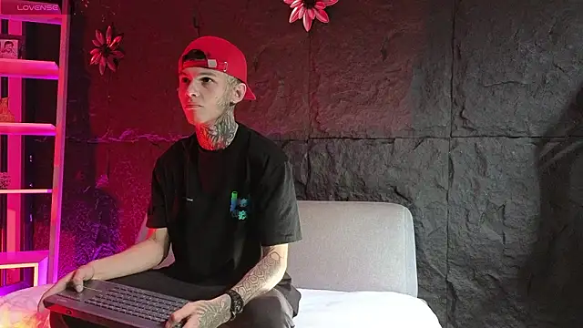 Snapshot of Paulo_527 chatting on 02.04.26 Paulo 527 online show from 02.04.26