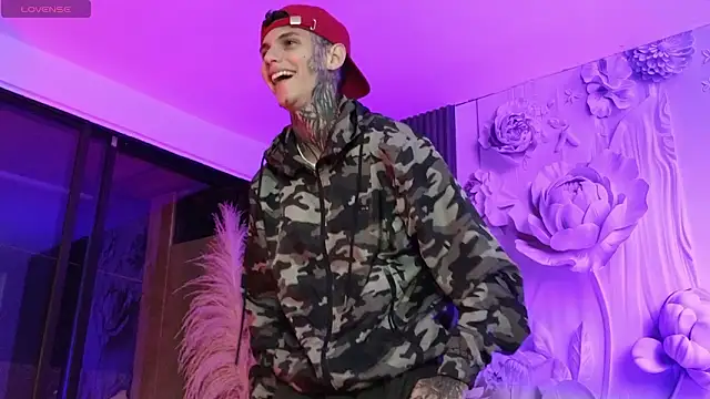 Snapshot of Paulo_527 chatting on 02.08.26 Paulo 527 online show from 02.08.26