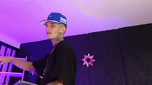 Snapshot of Paulo_527 chatting on 02.11.26 Paulo 527 online show from 02.11.26