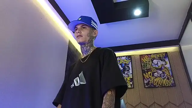 Snapshot of Paulo_527 chatting on 02.17.26 Paulo 527 online show from 02.17.26