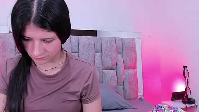 ZafiraNavarro online show from 01.31.26